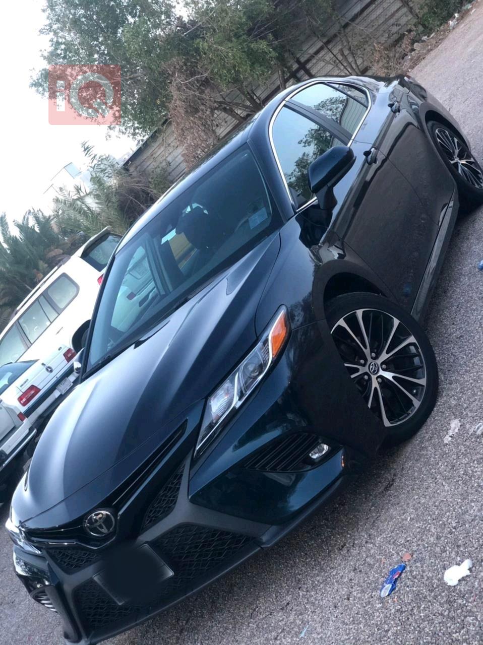 تۆیۆتا کامری